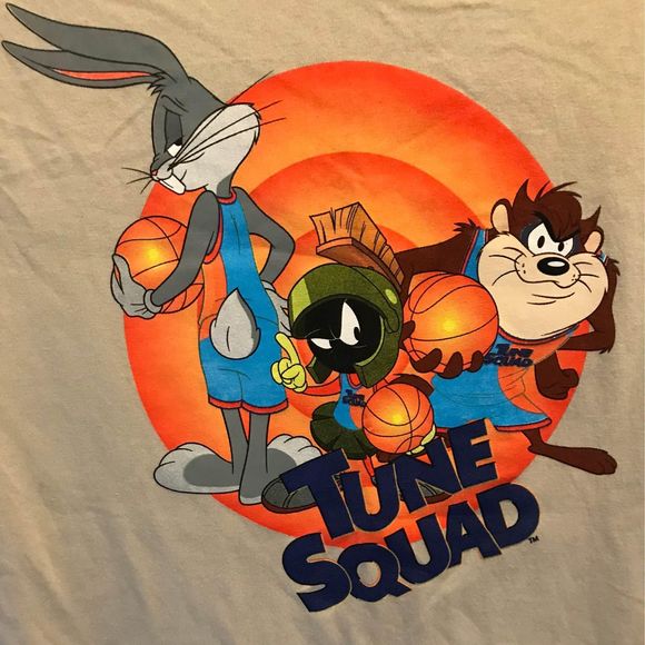 Space Jam Tshirt Small Beige Tune Squad Basketball Bugs Bunny Tazmanian Devil - Picture 2 of 2